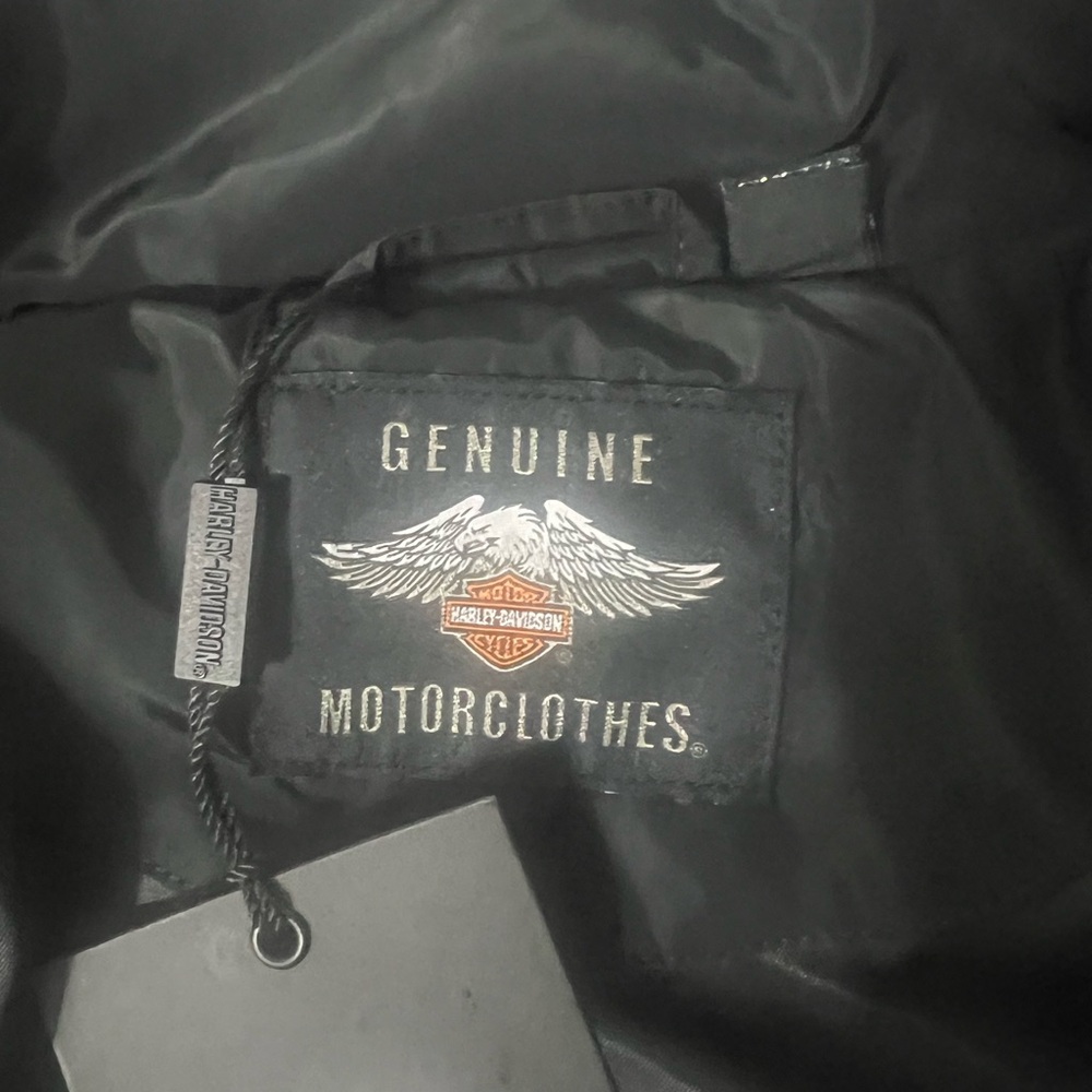 Harley-Davidson Black Puffer Jacket with Red Accents - Picture 5 of 9